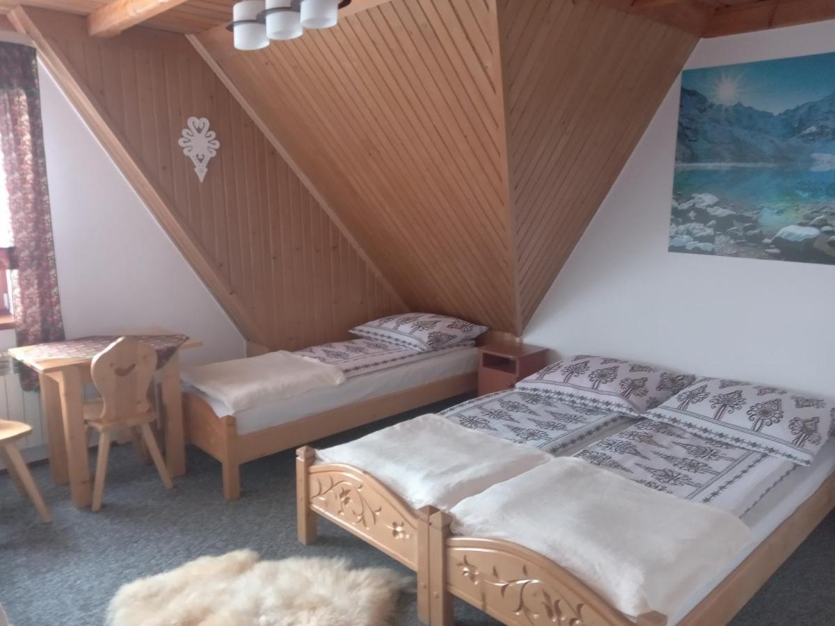 Pod Swierkami Białka Camera foto