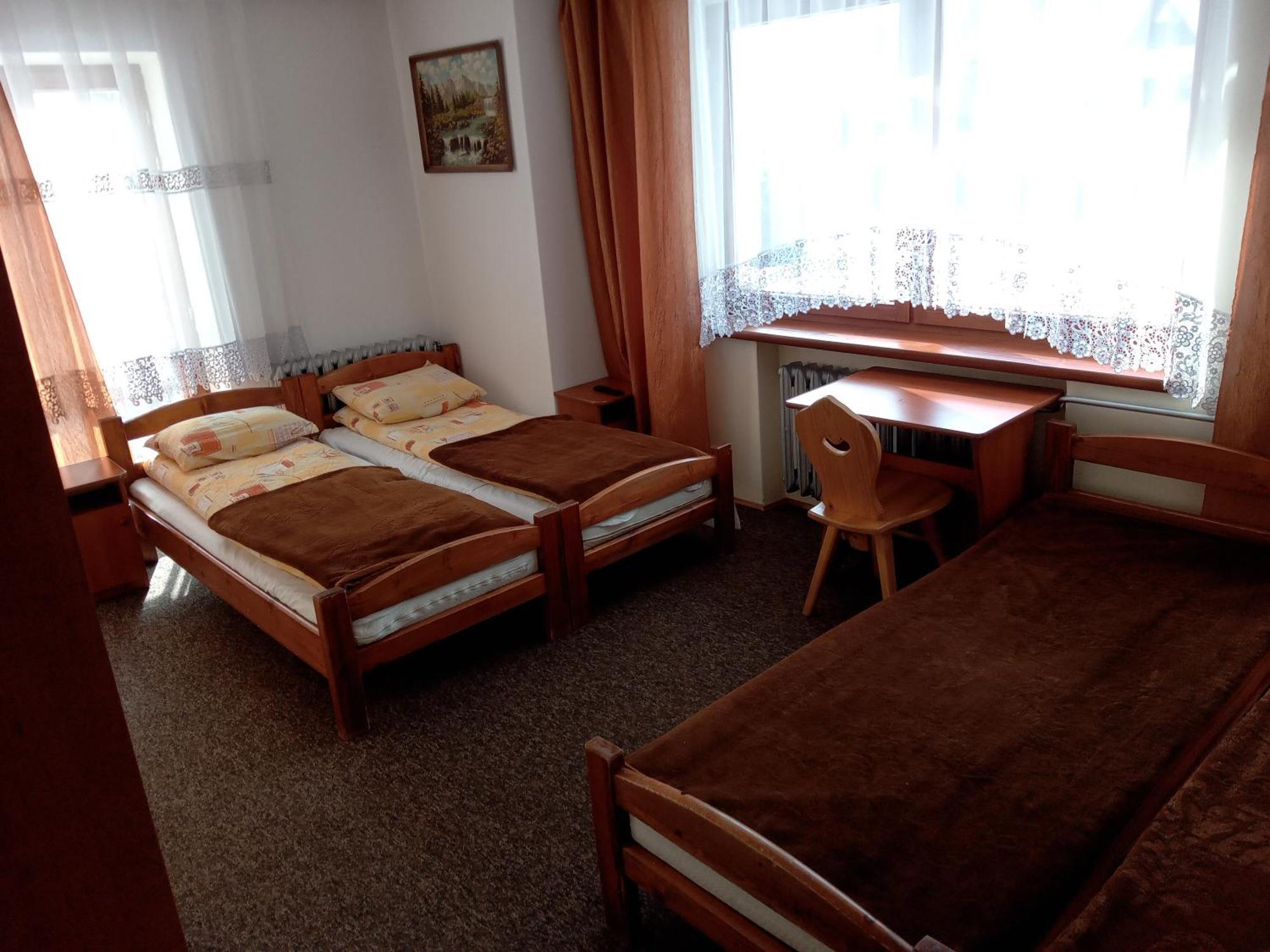 Pod Swierkami Białka Esterno foto